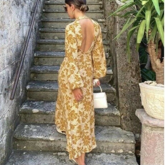 Zara Dresses & Skirts - Zara Bloggers Favorite Floral Print Long Sleeve Midi Dress NWT